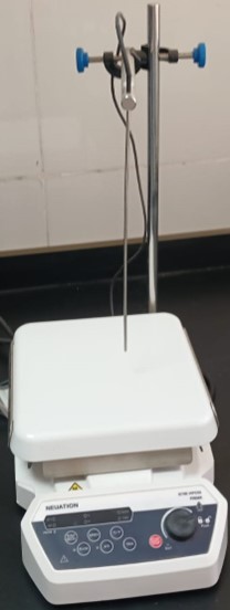 Hot plate magnetic stirrer